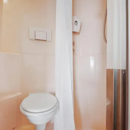 Premiere Classe Lyon Est - Bron Eurexpo Hotel Décines-Charpieu