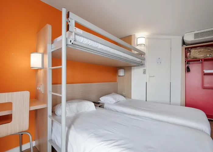 Premiere Classe Lyon Est - Bron Eurexpo * Décines-Charpieu