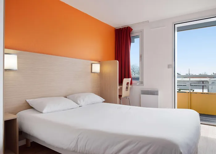 Premiere Classe Lyon Est - Bron Eurexpo Décines-Charpieu