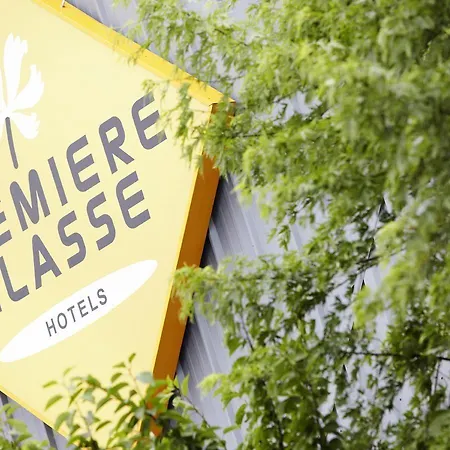 Premiere Classe Lyon Est - Bron Eurexpo * Décines-Charpieu