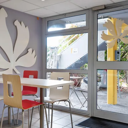 Otel Premiere Classe Lyon Est - Bron Eurexpo Décines-Charpieu