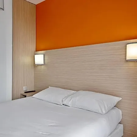 Premiere Classe Lyon Est - Bron Eurexpo Hotel *