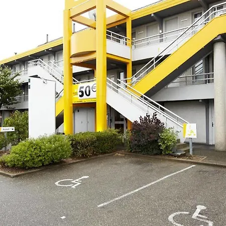 Premiere Classe Lyon Est - Bron Eurexpo Hotel *